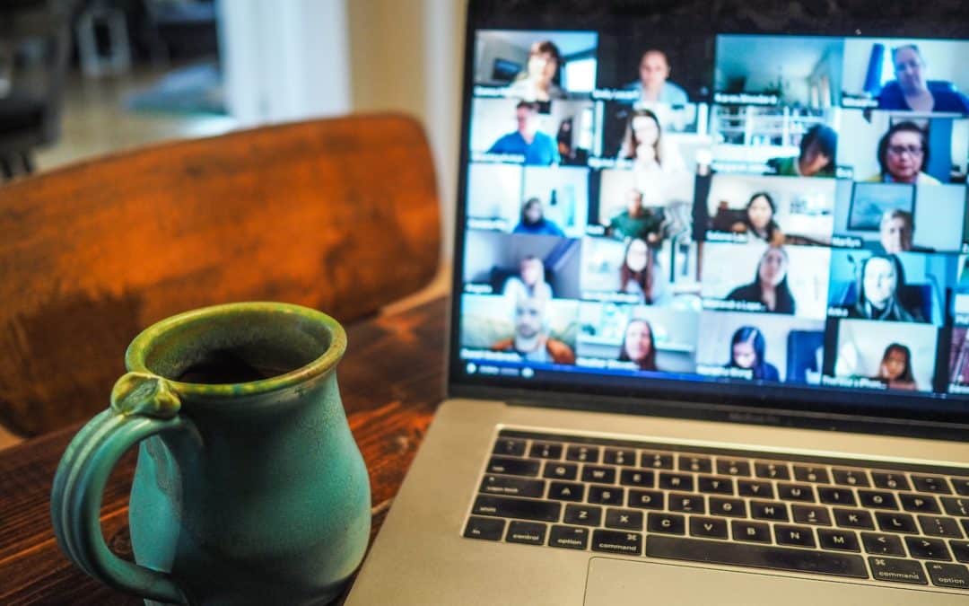 Pros and Cons of Working From Home: What’s Right With and What’s Wrong With It